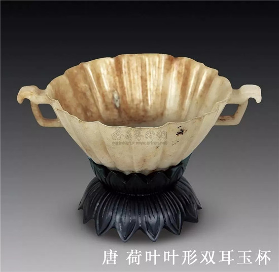 古盏堂学院 国瓷文化 >> 学院详情     唐代玉杯承上启下,既有前朝旧